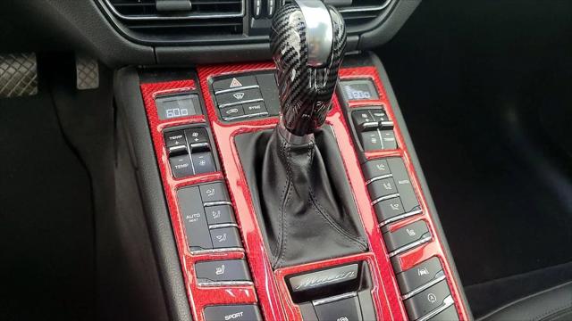2021 Porsche Macan Macan