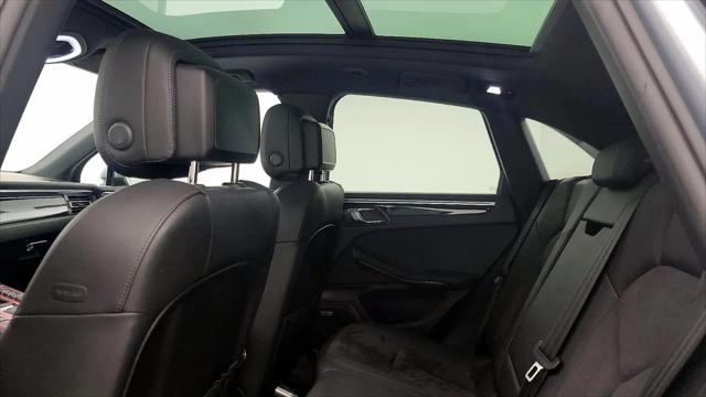 2021 Porsche Macan Macan