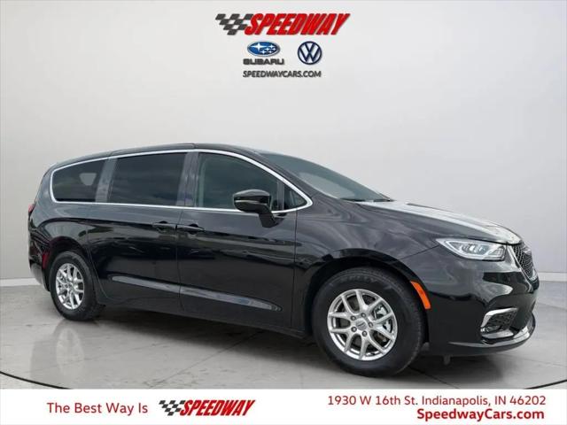 2024 Chrysler Pacifica Touring L for sale in Indianapolis, IN