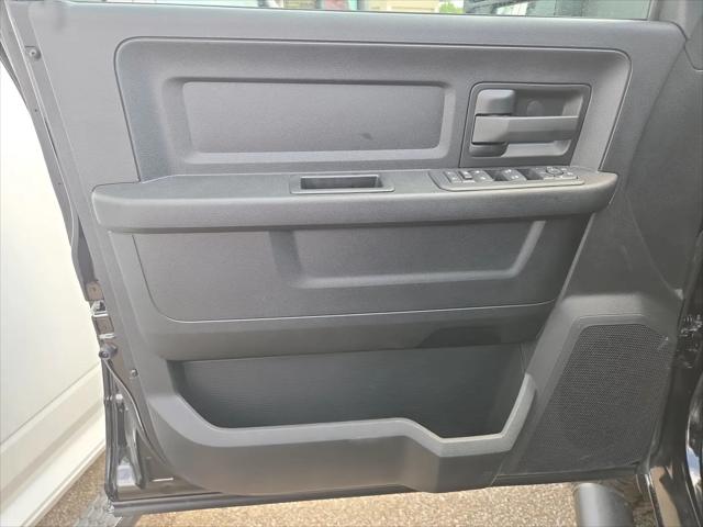 2026 Ram 2500 Black Express Crew Cab 4x4 64 Box