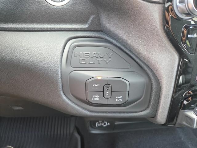 2026 Ram 2500 Black Express Crew Cab 4x4 64 Box