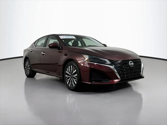 2023 Nissan Altima SV Intelligent AWD for sale in Maplewood, MN