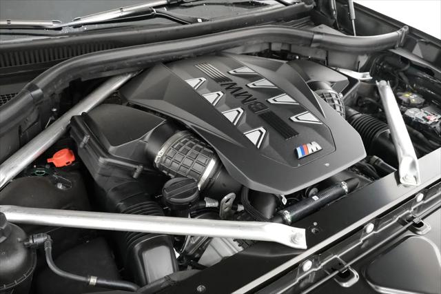 2027 BMW X7 M60i
