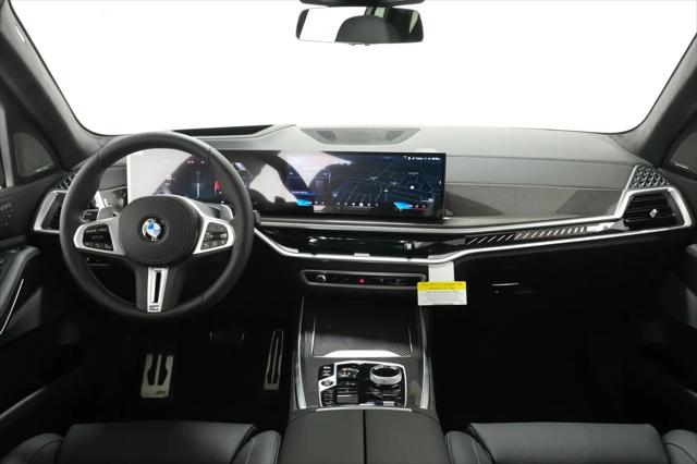 2027 BMW X7 M60i