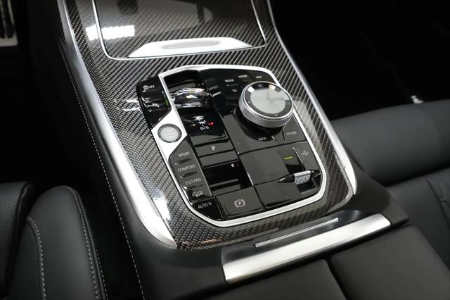 2027 BMW X7 M60i