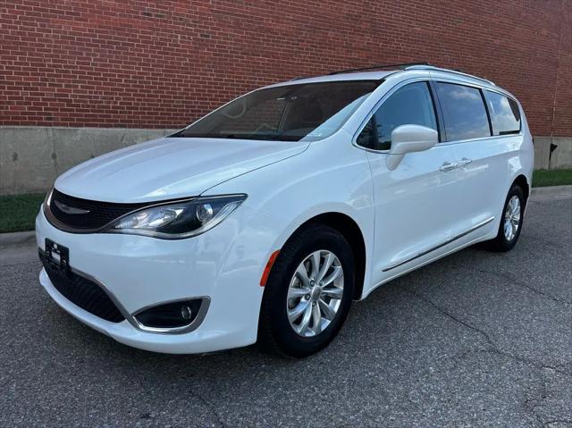 2019 Chrysler Pacifica Touring L for sale in Wichita, KS