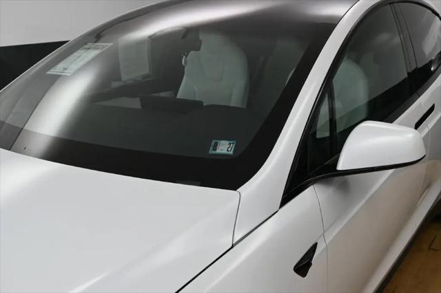2023 Tesla Model X Standard Range