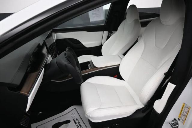 2023 Tesla Model X Standard Range
