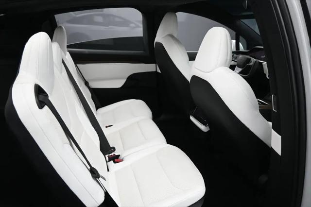 2023 Tesla Model X Standard Range