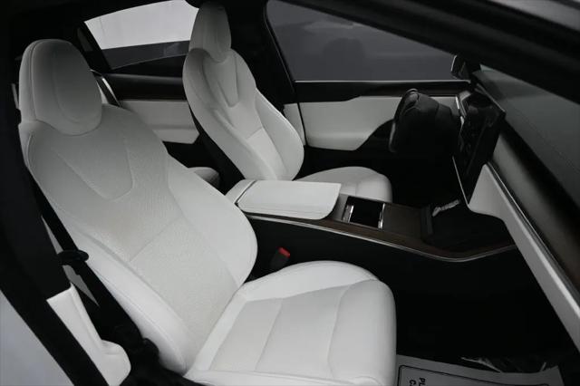 2023 Tesla Model X Standard Range