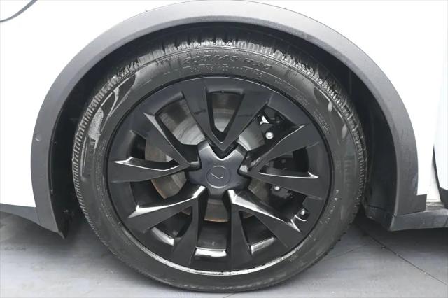 2023 Tesla Model X Standard Range