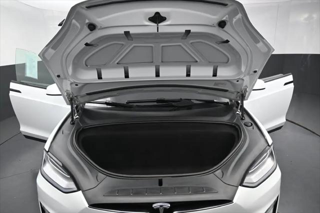 2023 Tesla Model X Standard Range