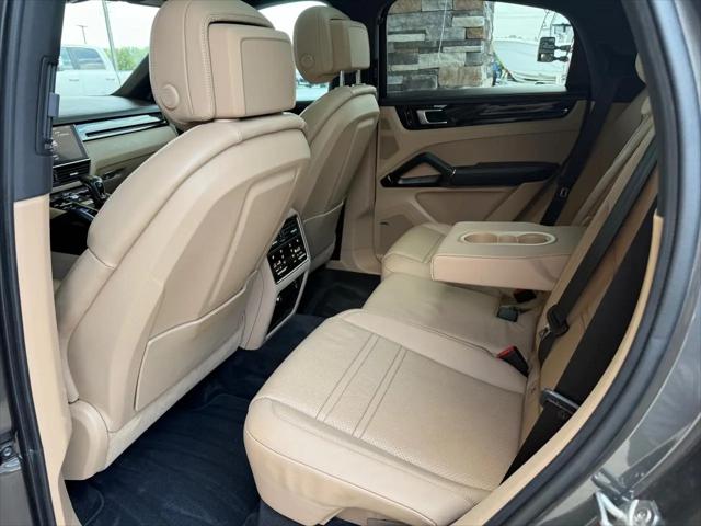 2021 Porsche Cayenne Cayenne
