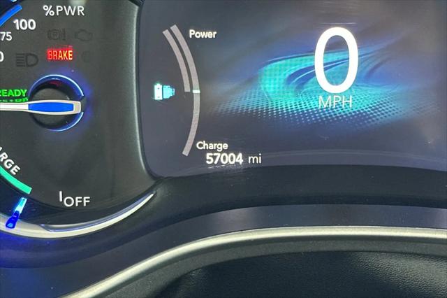 2023 Chrysler Pacifica Hybrid Touring L