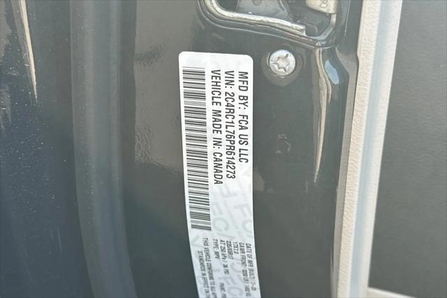 2023 Chrysler Pacifica Hybrid Touring L
