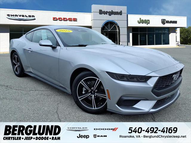 2025 Ford Mustang EcoBoost Fastback 2025 Ford Mustang EcoBoost Fastback