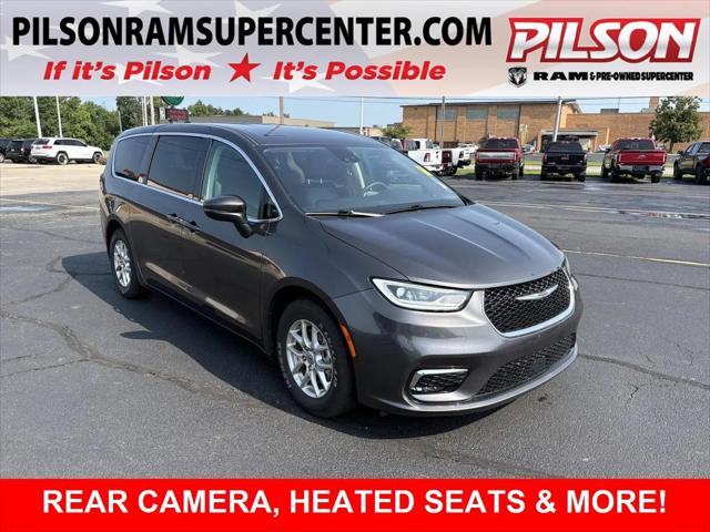 2023 Chrysler Pacifica Touring L for sale in Charleston, IL