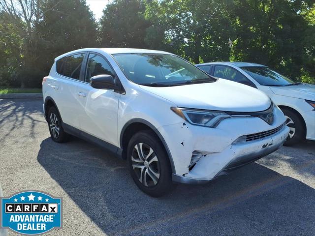 2018 Toyota RAV4 LE for sale in Clarksville, TN
