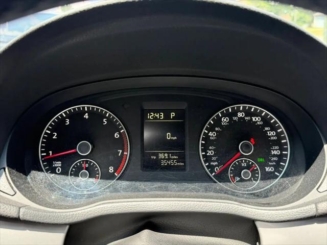2015 Volkswagen Passat 1.8T Limited Edition