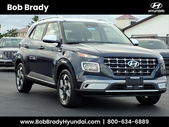 2026 Hyundai Venue SEL w/Two-Tone Roof for sale in Decatur, IL