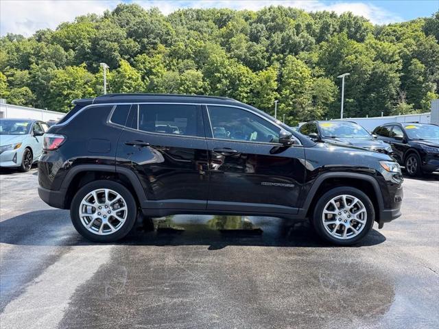 2024 Jeep Compass Latitude Lux FWD 2024 Jeep Compass Latitude Lux FWD