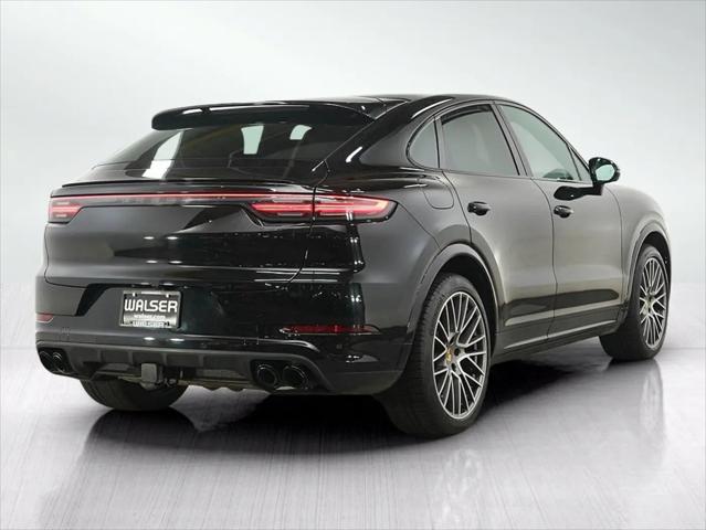 2023 Porsche Cayenne Platinum Edition