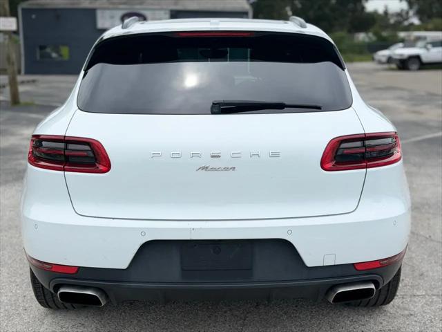 2018 Porsche Macan Macan