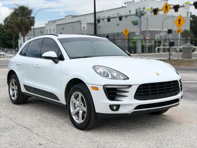2018 Porsche Macan Macan