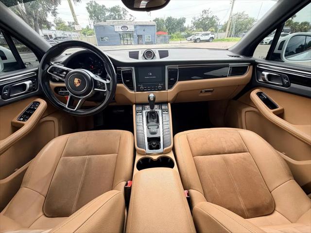 2018 Porsche Macan Macan