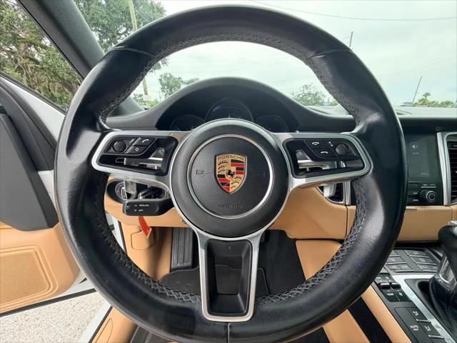 2018 Porsche Macan Macan