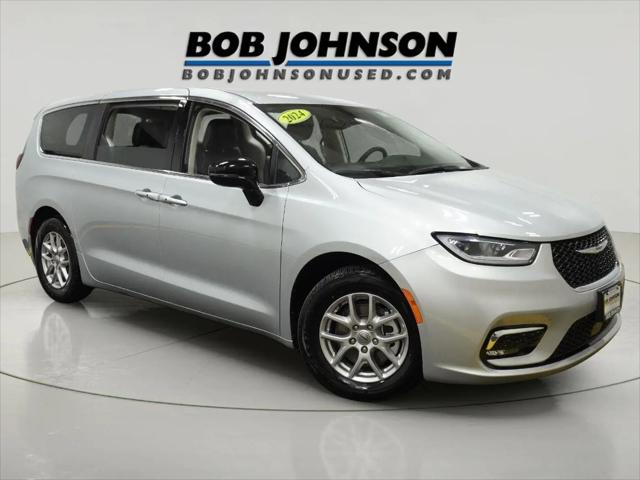 2024 Chrysler Pacifica Touring L for sale in Spencerport, NY
