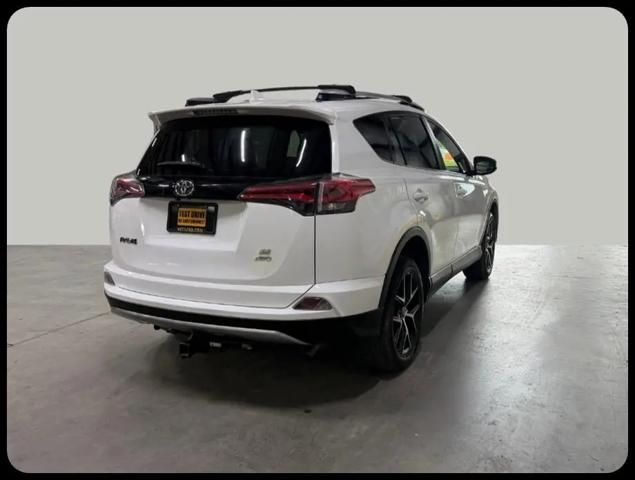 2017 Toyota RAV4 SE