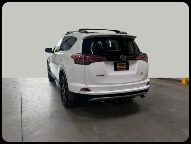 2017 Toyota RAV4 SE