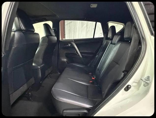 2017 Toyota RAV4 SE