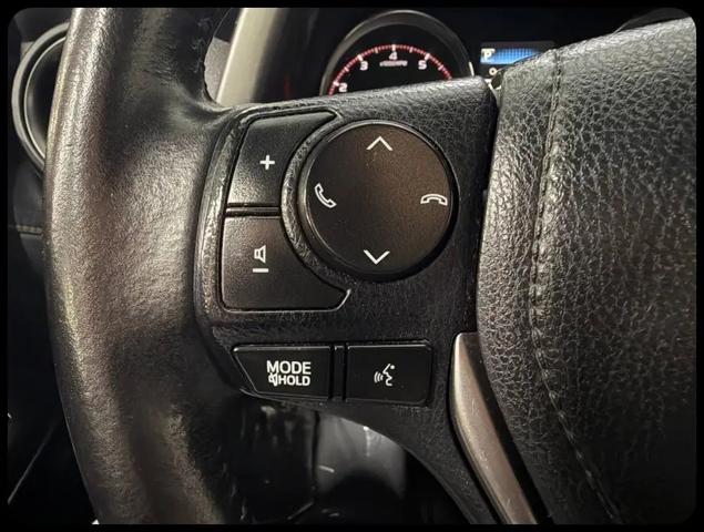2017 Toyota RAV4 SE