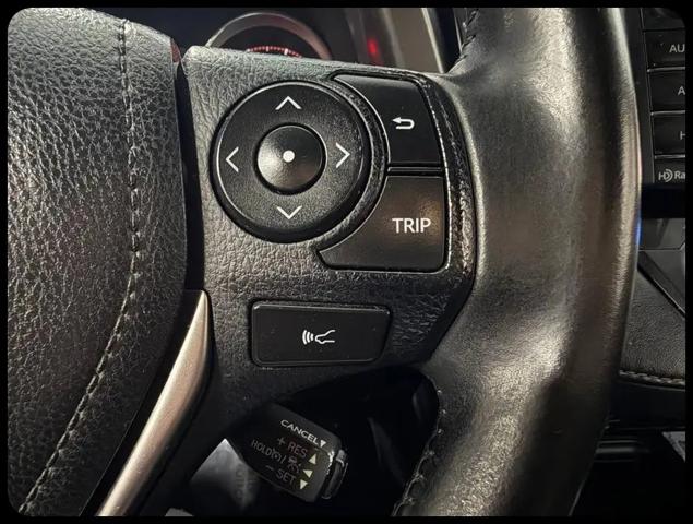 2017 Toyota RAV4 SE