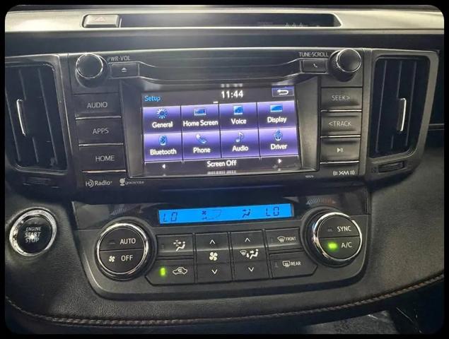 2017 Toyota RAV4 SE