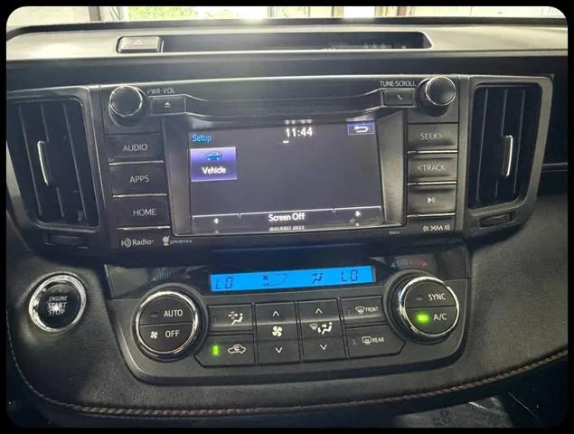 2017 Toyota RAV4 SE