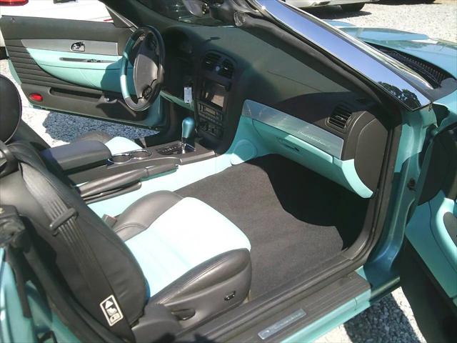 2002 Ford Thunderbird Deluxe