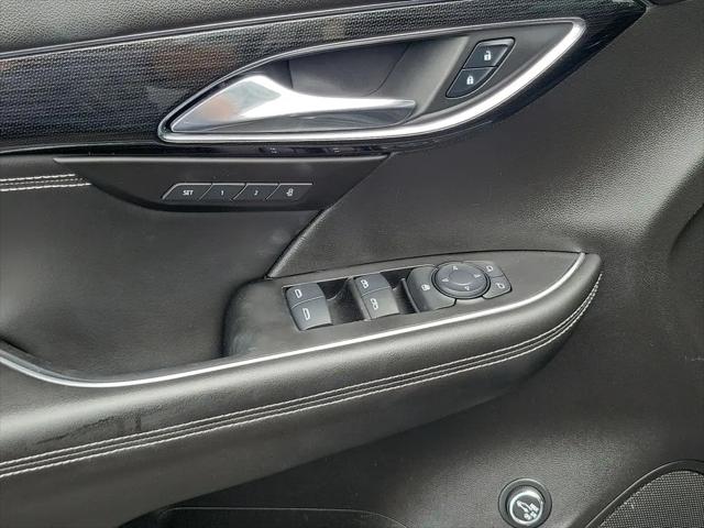 2023 Buick Envision Essence FWD