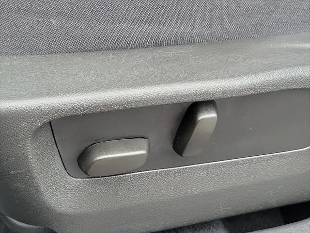 2023 Buick Envision Essence FWD
