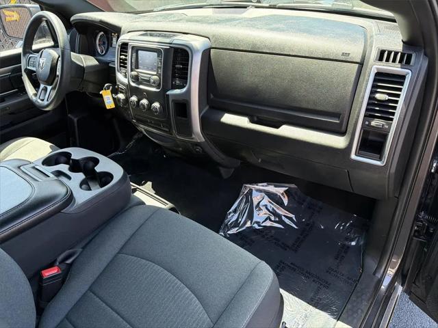 2024 Ram 1500 Classic Warlock Crew Cab 4x4 57 Box