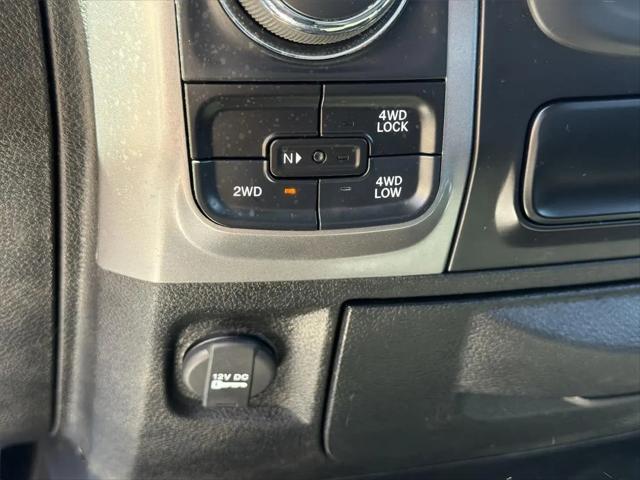 2024 Ram 1500 Classic Warlock Crew Cab 4x4 57 Box