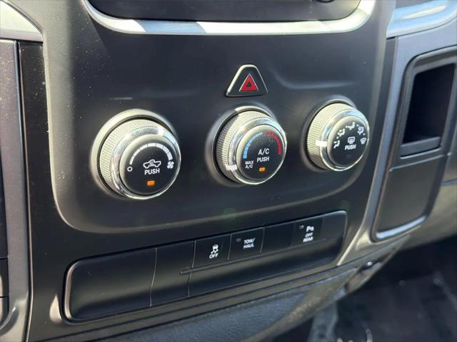 2024 Ram 1500 Classic Warlock Crew Cab 4x4 57 Box