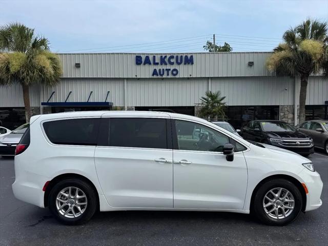 2024 Chrysler Pacifica Touring L for sale in Wilmington, NC