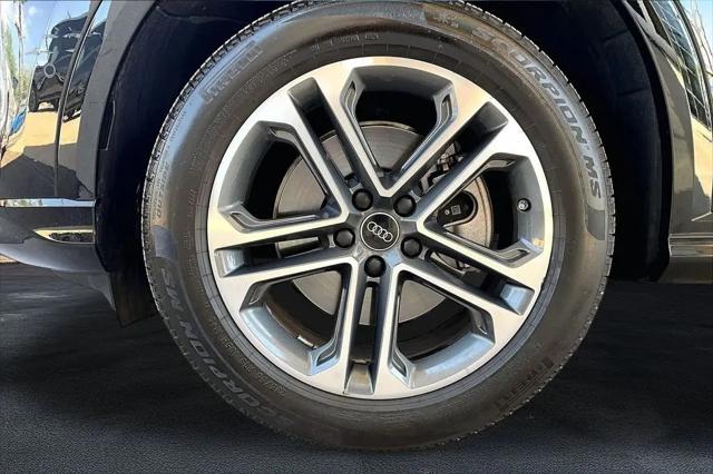 2025 Audi Q5 Premium TFSI quattro S tronic