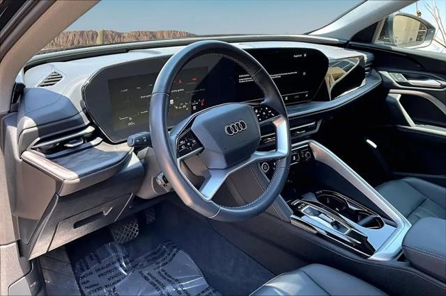 2025 Audi Q5 Premium TFSI quattro S tronic