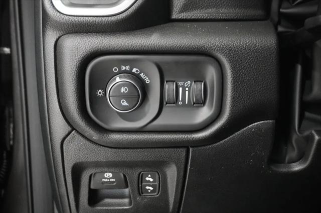 2026 Ram 1500 Big Horn Crew Cab 4x4 57 Box
