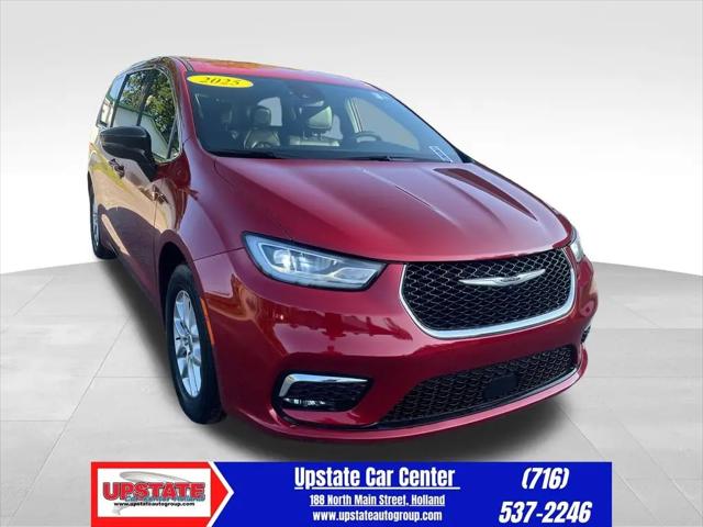2025 Chrysler Pacifica Select for sale in Attica, NY