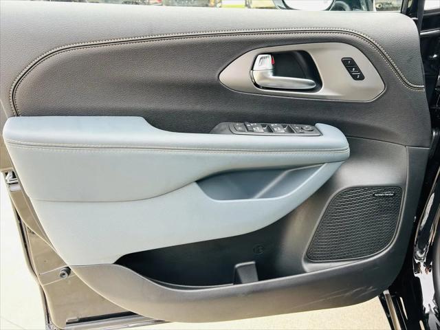 2027 Chrysler Pacifica Pinnacle